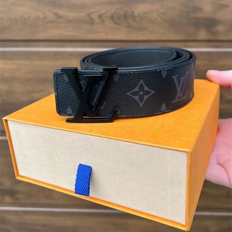 does louis vuitton punch holes in belts